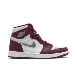 NIB Men’s Nike Air Jordan Retro 1 High OG
